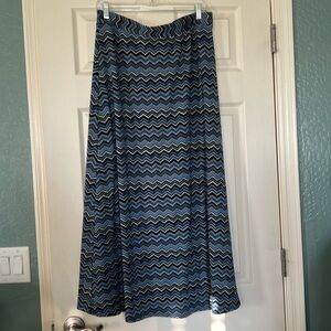 Roz & Ali - petite large chevron blue skirt